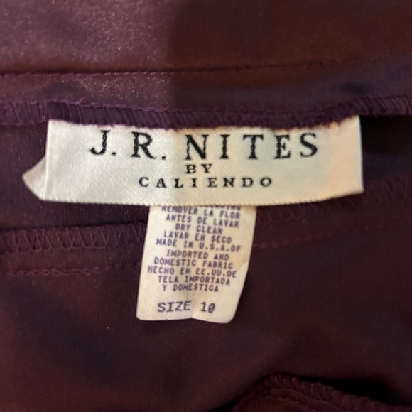 Halter top formalwear burgundy size 10 - Picture 7 of 7